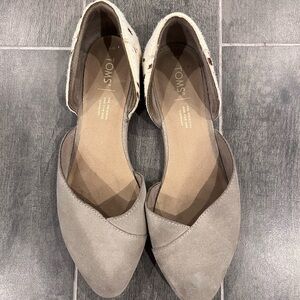 Toms Women's Cream and Gray Flats